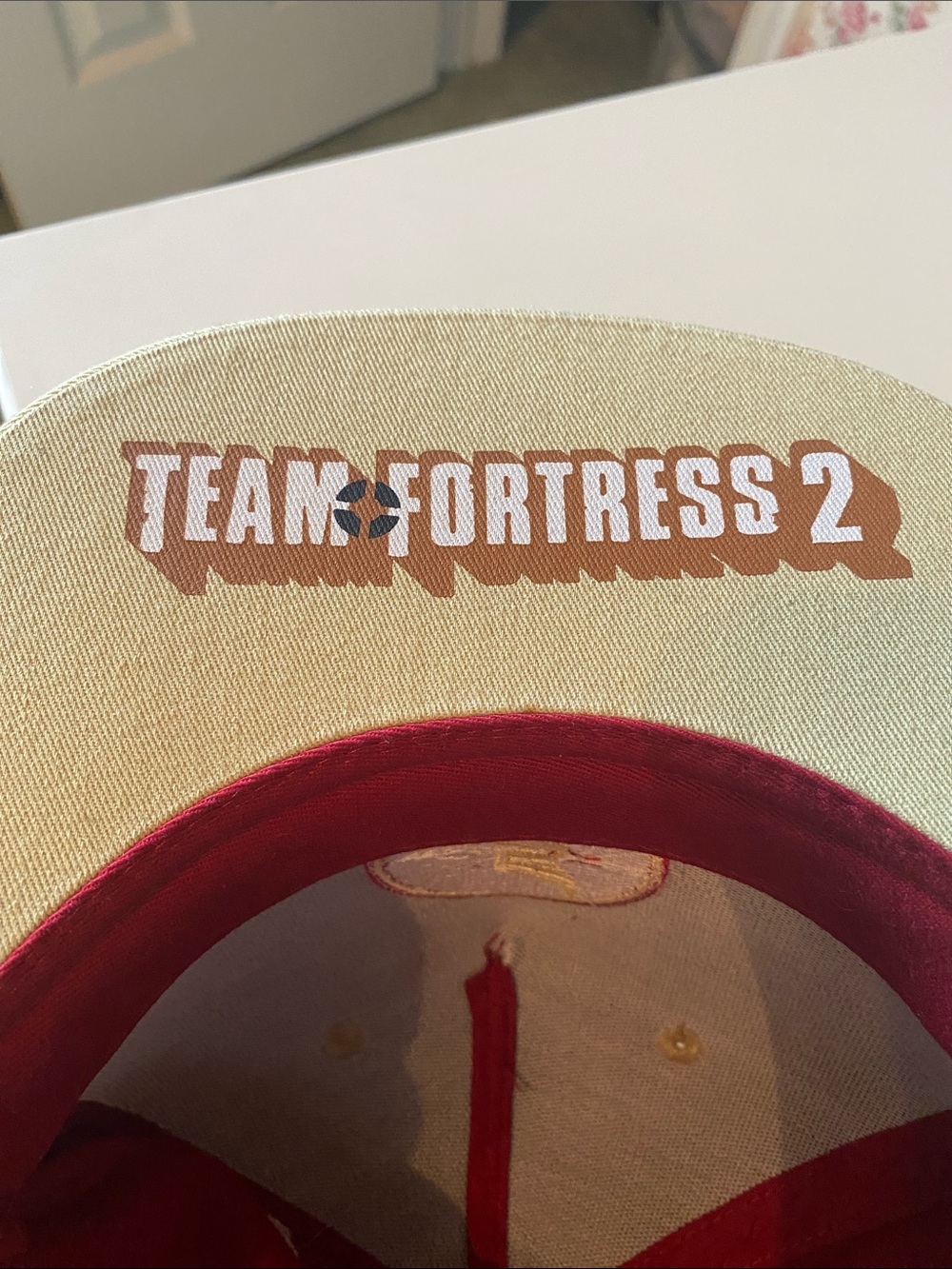 Loot Gaming, Team Fortress 2 Cap, Red & Beige, NWOT - Picture 4 of 4